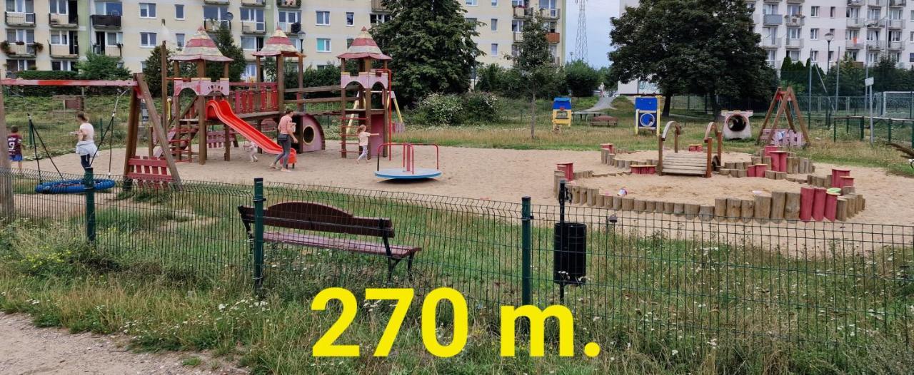 グダニスクR Mieszkanie Cale Albo Pokoj Bllisko Wszystkoアパートメント エクステリア 写真